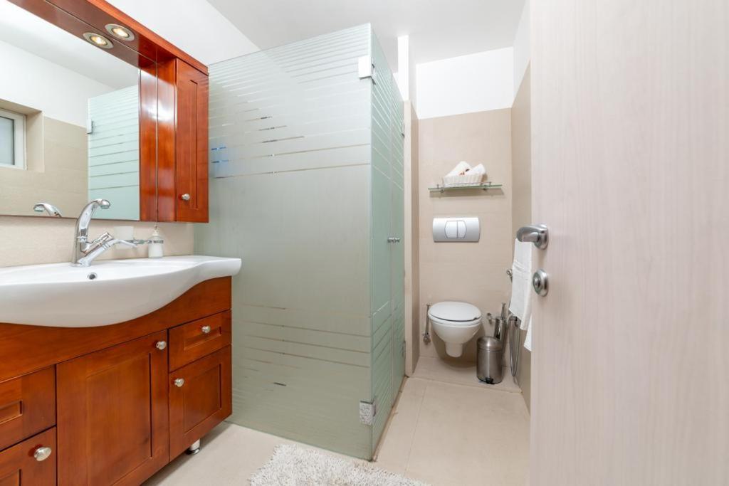 Art Apartment In Mamila - Art & View Gerusalemme Esterno foto