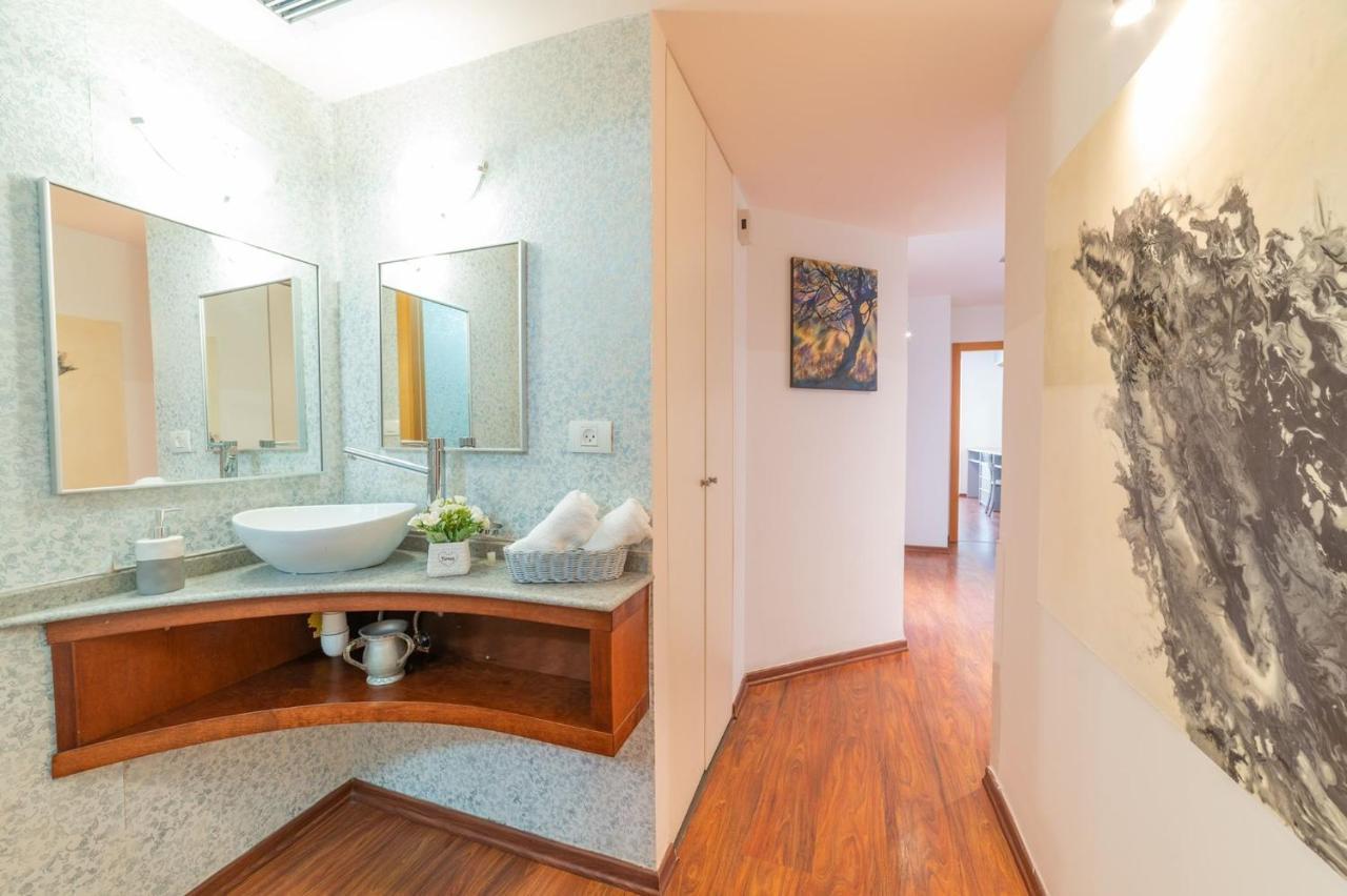 Art Apartment In Mamila - Art & View Gerusalemme Esterno foto