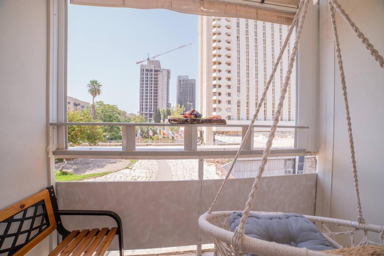 Art Apartment In Mamila - Art & View Gerusalemme Esterno foto