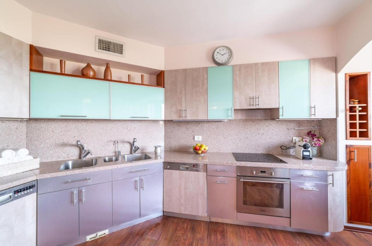 Art Apartment In Mamila - Art & View Gerusalemme Esterno foto