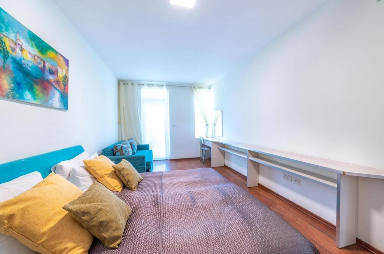 Art Apartment In Mamila - Art & View Gerusalemme Esterno foto